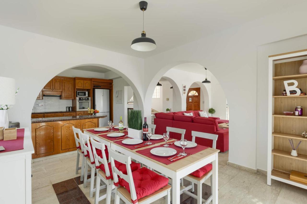 Villa Danae Coral Bay By Villa Plus Péja Eksteriør bilde