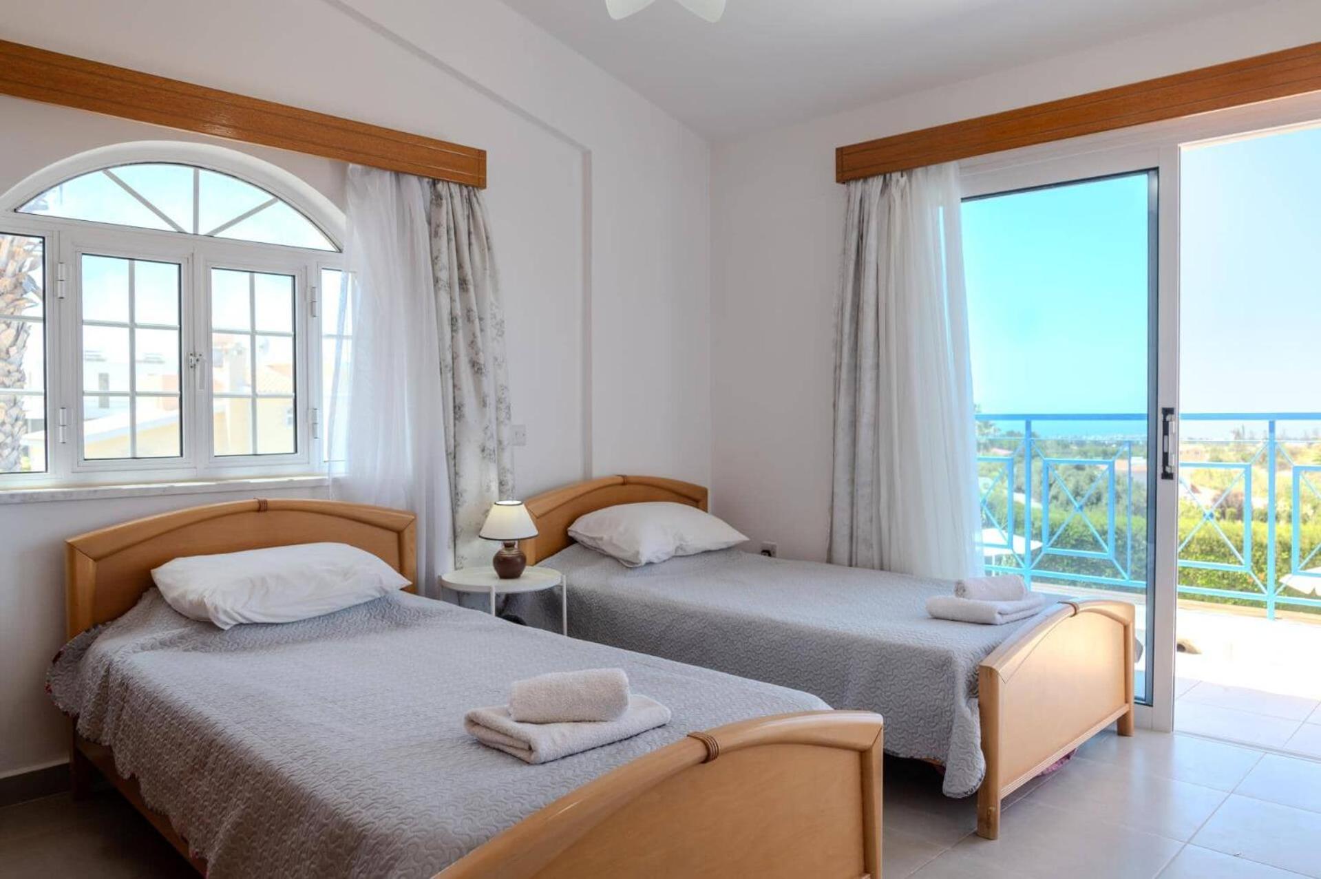 Villa Danae Coral Bay By Villa Plus Péja Eksteriør bilde